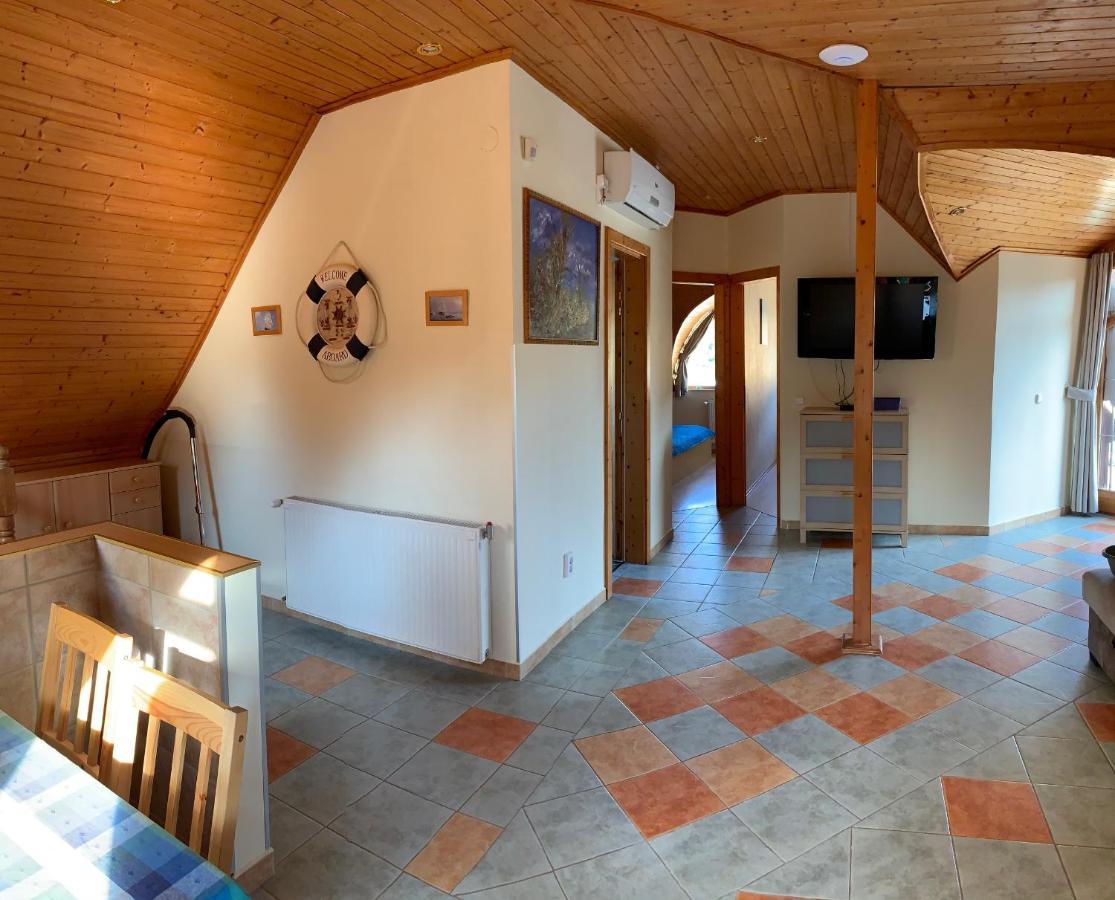 Вилла House4U Балатонсемеш Экстерьер фото